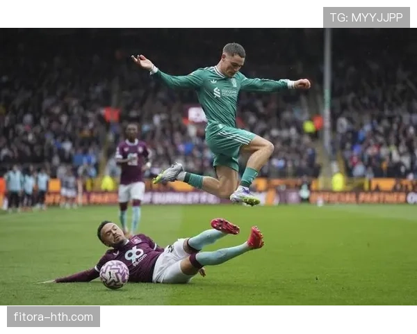 利物浦进攻选择限制整体效率,近期表现波动对赛季竞争带来影响